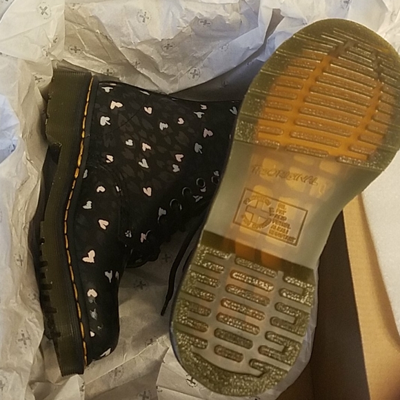 New dr martens chaos hearts black pascal boots - Picture 2 of 4